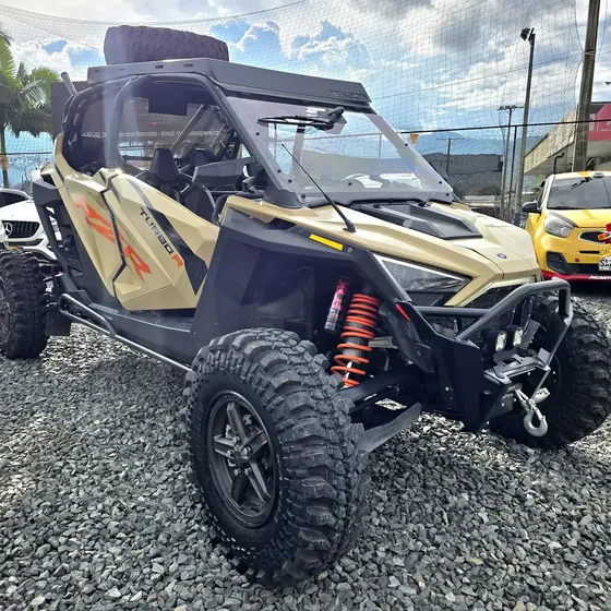 POLARIS RZR TURBO R 4 Puestos 2024 1.0 Turbo