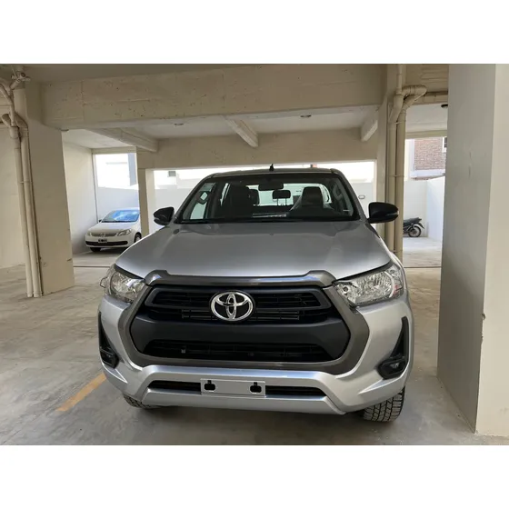 Toyota Hilux Pick-up 2.4 Cd Sr 150cv 4x2 At