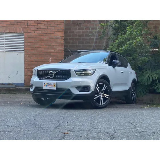 Volvo Xc40 2.0 T4 R-design