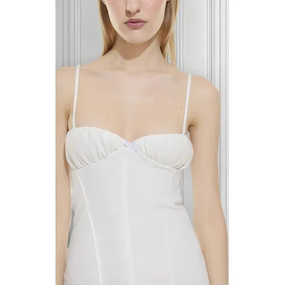 Vestido Liso Crep Con Recortes Y Tazas Mujer Marca Bonanza