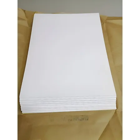 Opalina Lisa De 200gr Tamaño A4 Resma 100 Und Blanco