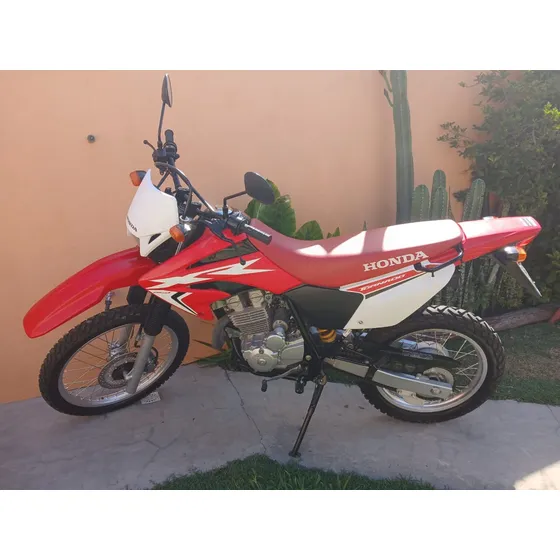 Vendo Xr 250 Tornado 2021, 1700 Km Como Nueva, Único Dueño