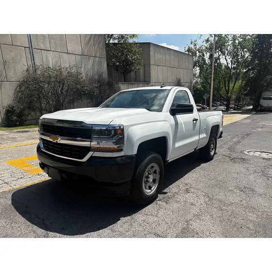 Chevrolet Silverado Silverado 1500 Ls Cab Regular At