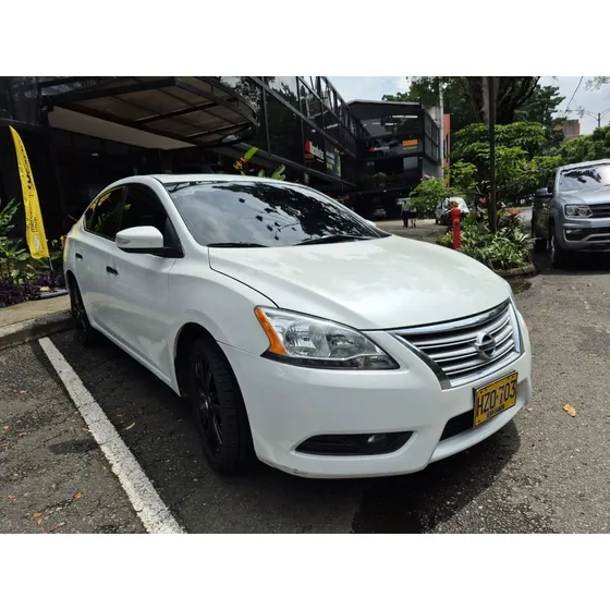 Nissan Sentra 1.8 B17 Exclusive