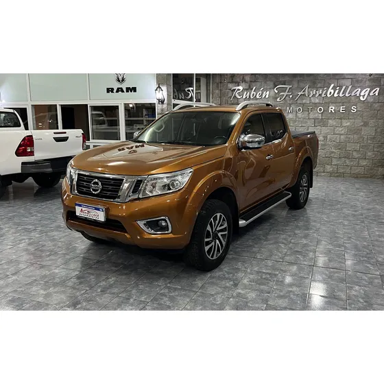 Nissan Np300 2.3 Frontier Le Cd 4x4 Mt