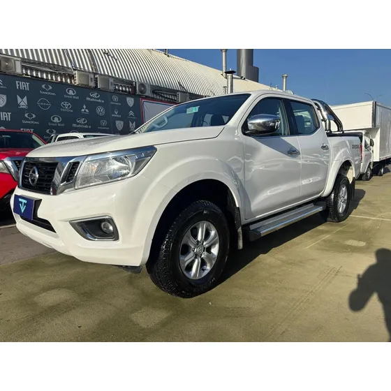 Nissan Np300 Xe 4x4