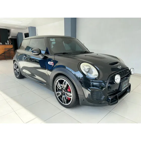 Mini John Cooper Works 2.0 Hot Chilli At