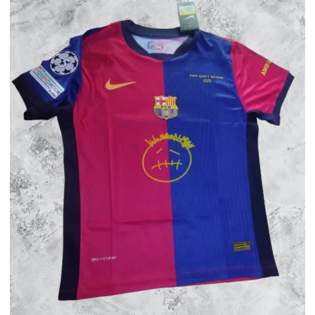 Nueva Camisa Local Del Fc Barcelona Lamine Yamal # 19.