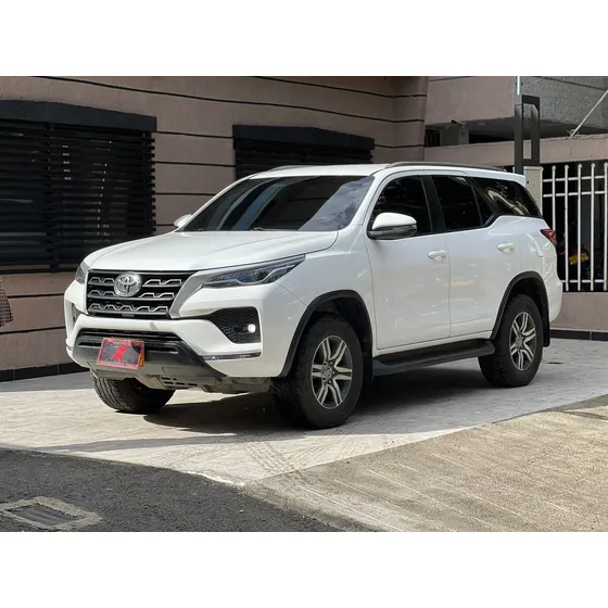 Toyota Fortuner 2.8l