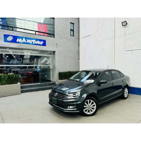 Volkswagen Vento 1.6 Confortline At