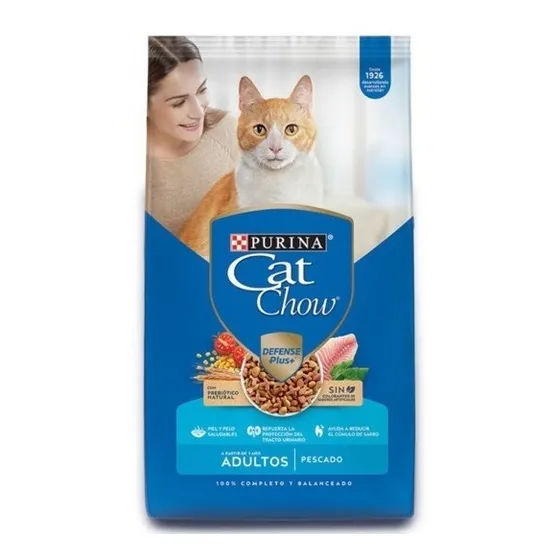 Alimento Cat Chow Defense Plus Purina Cat Chow Ração para gatos adultos para gato adulto de raza todos os tamanhos sabor peixe de 10.1 kg