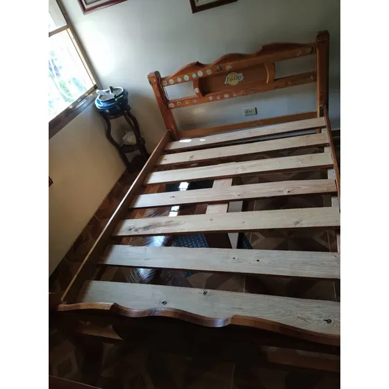 Cama Matrimonial De Madera De Pino Sin Colchon