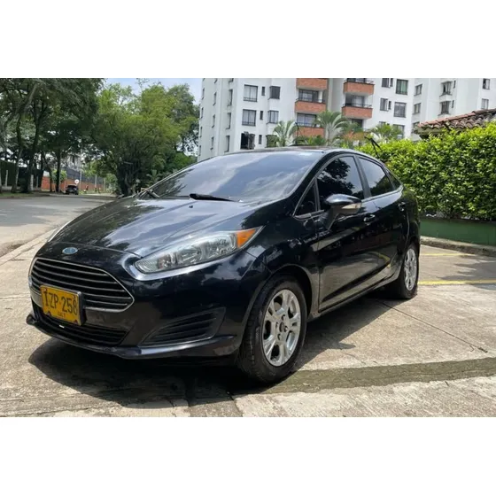 Ford Fiesta 1.6 Sportback Se Mecánica
