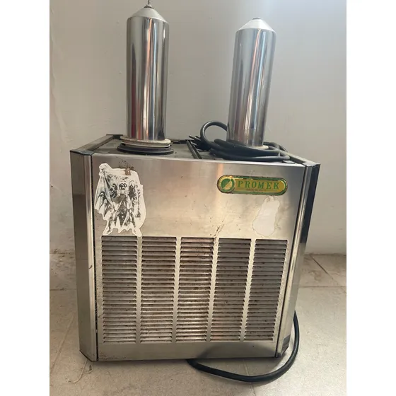 Dispensadores De Jugos, Agua Etc Más Máquina De Capuccino