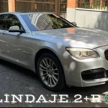 BMW 740i 2012 3.0 Turbo