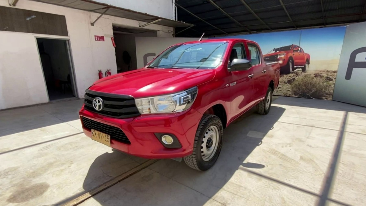 Toyota Hilux Dx 4x4 Kxvy15