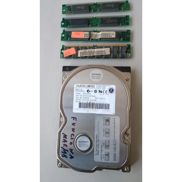 Disco Duro Fujitsu 8.4 Gb Y Memorias Ram , Retro, Todo Usado Crema