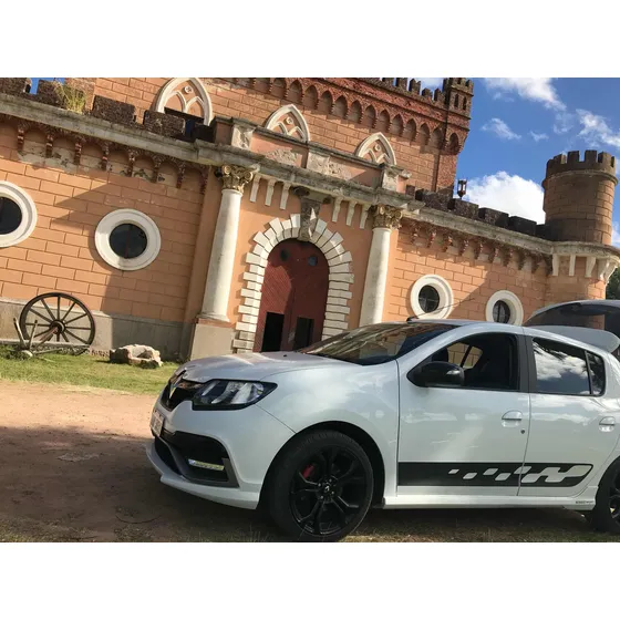 Renault Sandero 2.0 Rs 145cv