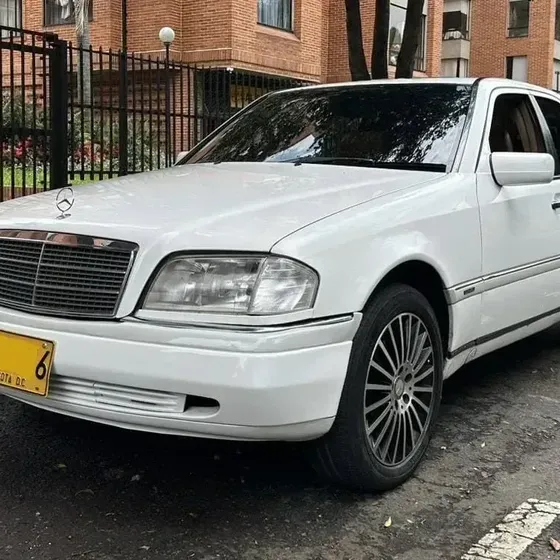Mercedes-Benz Clase C 1995 C280 Elegance
