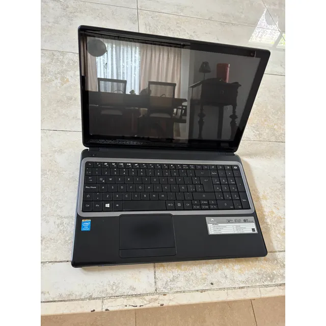 Laptop Gateway Nv570p03m Gris