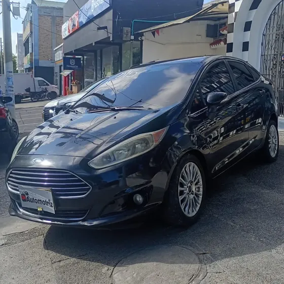 Ford Fiesta 2015 1.6 Titanium At