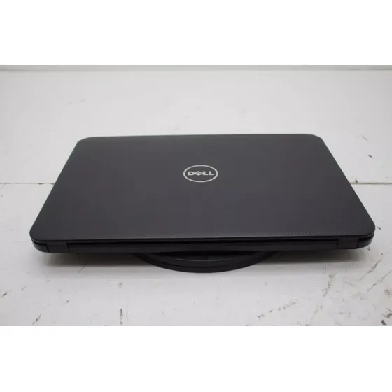 Laptop Dell 15 Serie 3000 Para Repuestos