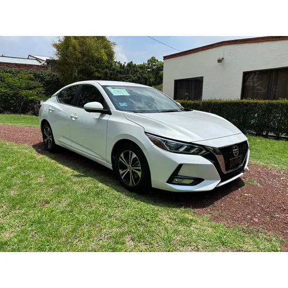 Nissan Sentra 2.0 Advance Mt