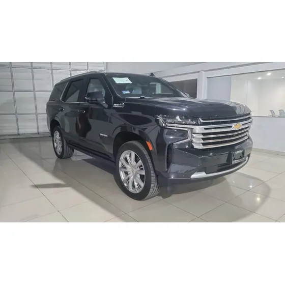 Chevrolet Suburban 6.2 High Country 4x4 At