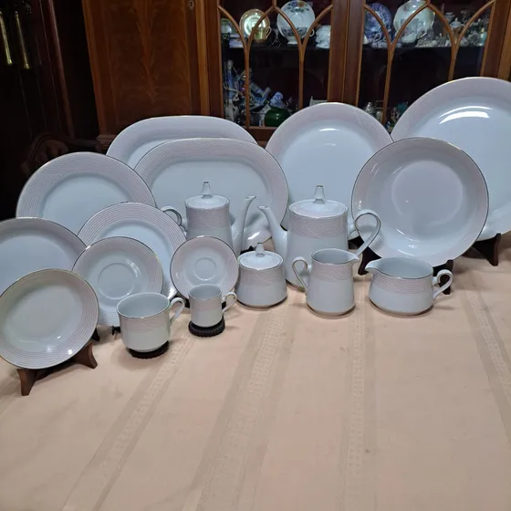 Juego De Vajilla Porcelana Tsuji Para 12 Personas 108 Piezas