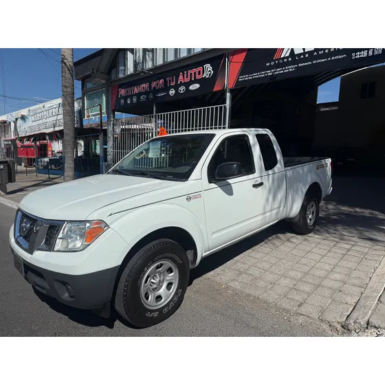 Nissan Frontier Le