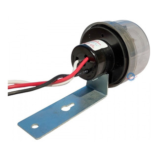 Interruptor Fotocelda Para Luz De Obstrucción 115vc 1500 W Interruptor Fotocelda Para Luz De Obstrucción 115vc 1500 W