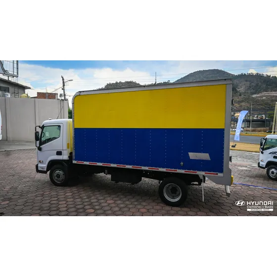 Camioneta De 3 Toneladas Y Media