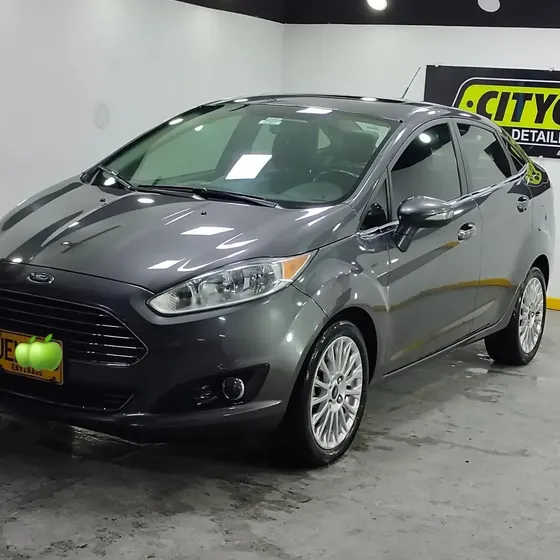 Ford Fiesta 2015 1.6 Titanium At
