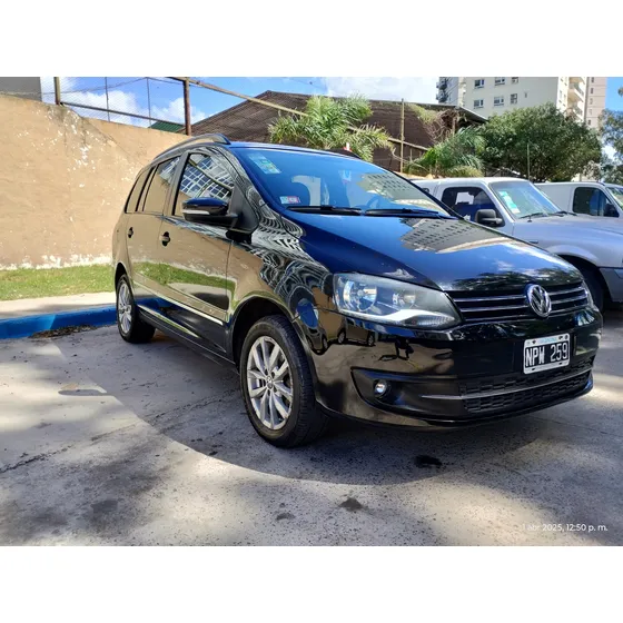 Volkswagen Suran 1.6 Imotion Highline