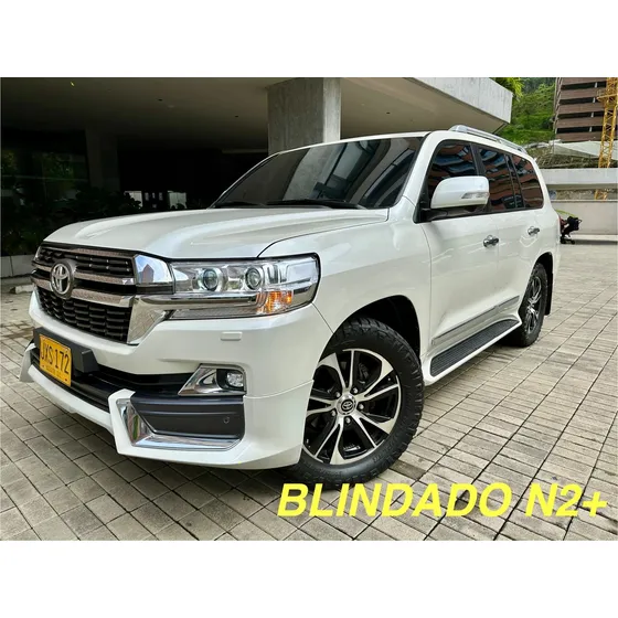 Toyota Land Cruiser Sahara Vxr Lc200 Diesel
