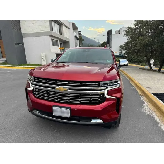 Chevrolet Suburban 5.3 Premier 4x4 At