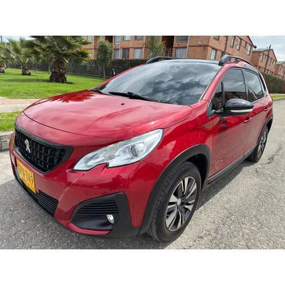 Peugeot 2008 1.6 Allure Aut Techo Panoramico