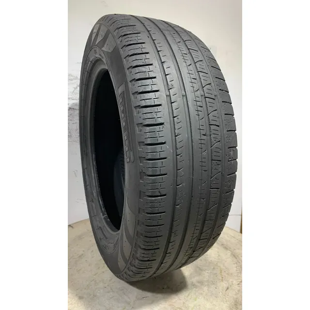 Pneu Pirelli Scorpion Usado 215/60 R17 100h