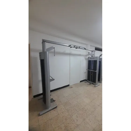 Maquinarias De Gym Gris Bordó