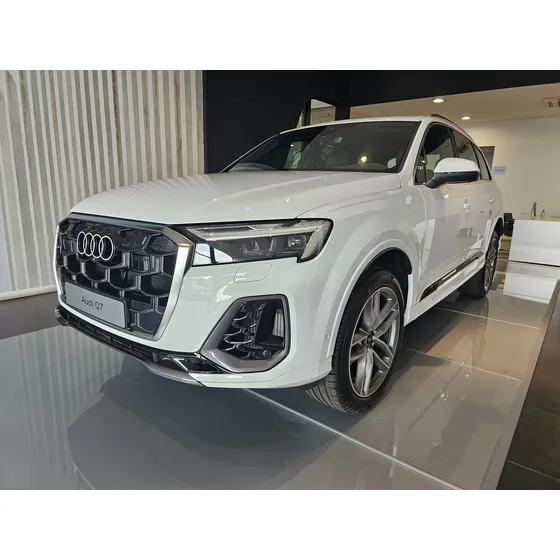 Audi Q7 S Line Mhev