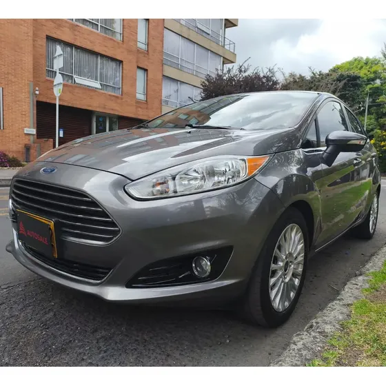 Ford Fiesta 2014 1.6 Titanium At