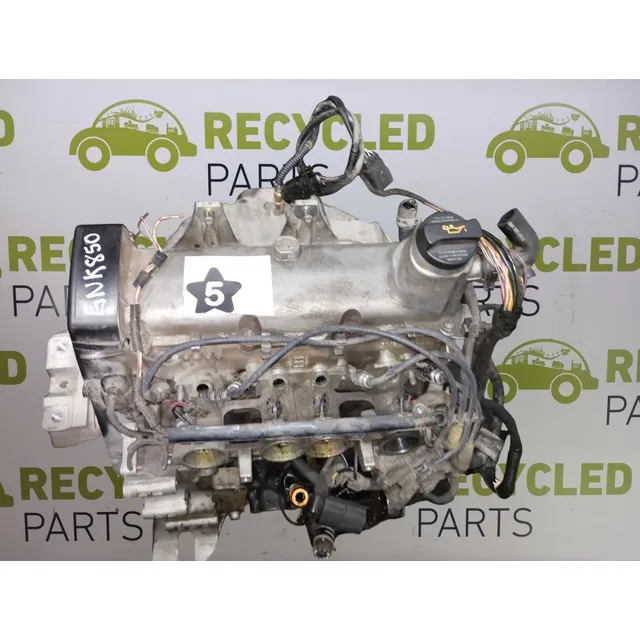 Motor Vw Bora 2.0 8v (05975376)