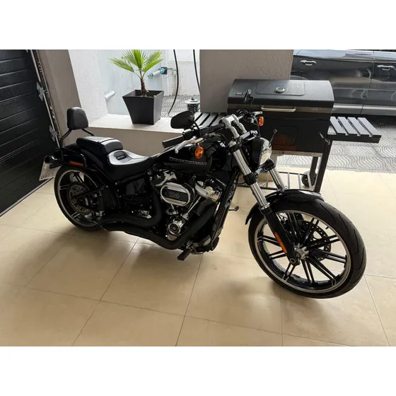 Harley Davidson Breakout 2021. Todo Pagado
