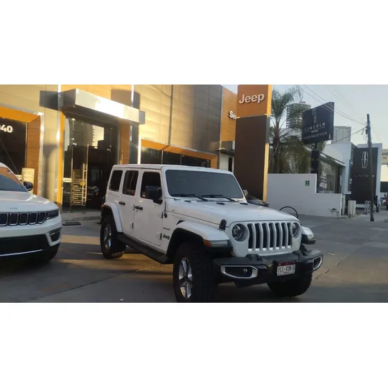 Jeep Wrangler 3.7 Unlimited Sahara 3.6 4x4 At