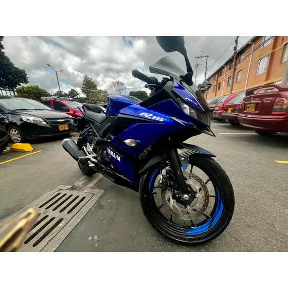 Yamaha R15 V3 2023