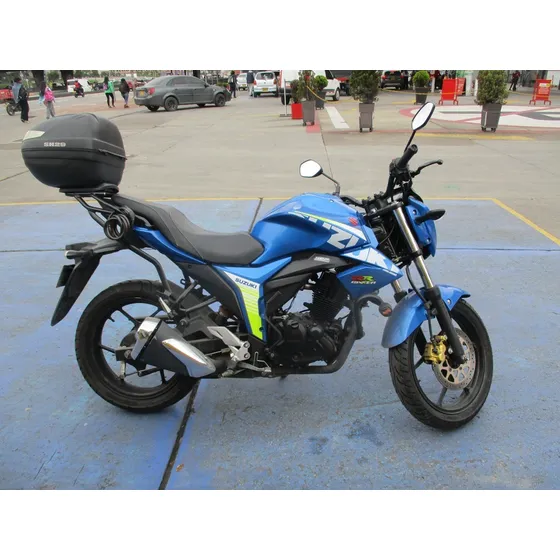 Moto Suzuki Gixxer