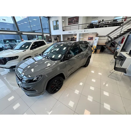Jeep Compass 2.0 T Blackhawk 272cv