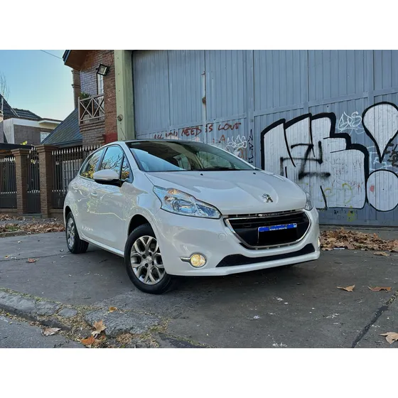Peugeot 208 1.6 Allure Touchscreen