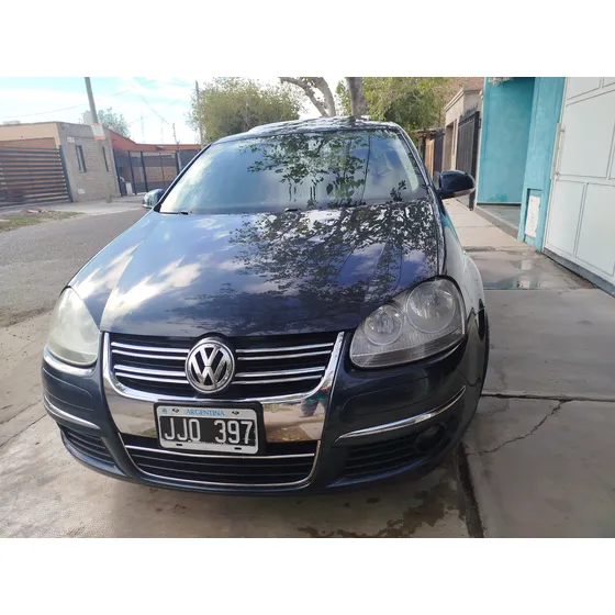 Volkswagen Vento 2.5 Luxury Tiptronic 170cv
