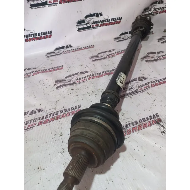 Flecha Homocinetica Izq, Vw Jetta A4 Automotico 2000-2015